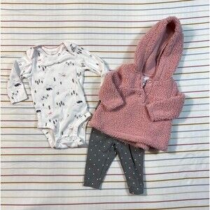Just One You made by Carter’s 3-Piece Baby Girl Outfit 3M